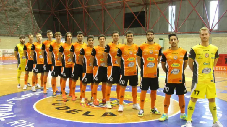 Plantilla del Aspil Vidal en Tudela.