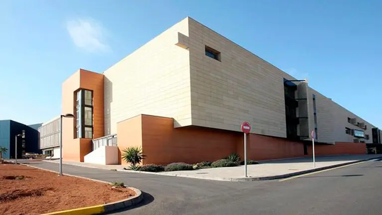 Hospital General de Fuerteventura donde ha sido trasladada la víctima. EFE