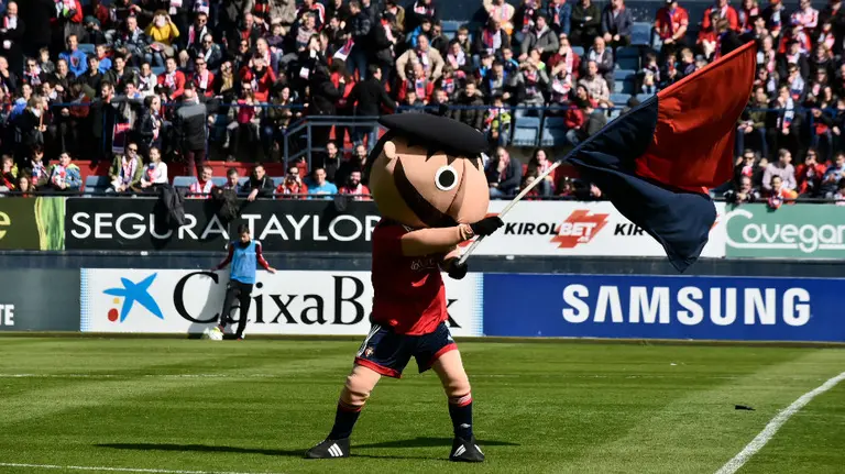 Las mejores imágenes del Osasuna - Alavés.7 PABLO LASAOSA