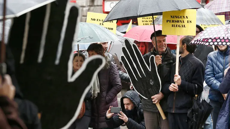 Manifestación en Pamplona contra el racismo y el endurecimiento de las leyes de asilo en Europa. EFE
