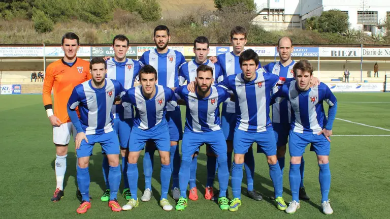 Equipo titular del Izarra ante el Celta B. Foto Facebook Izarra
