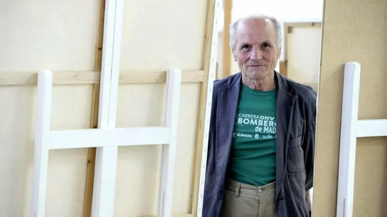 El pintor Antonio López en Navarra. EFE. VILLAR LÓPEZ.