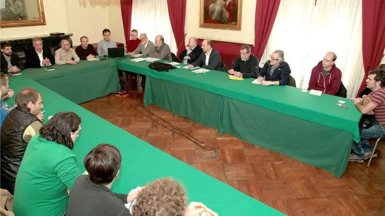 El Ayuntamiento trabaja con profesionales y vecinos el proyecto que regulará la hostelería en el Casco Antiguo.