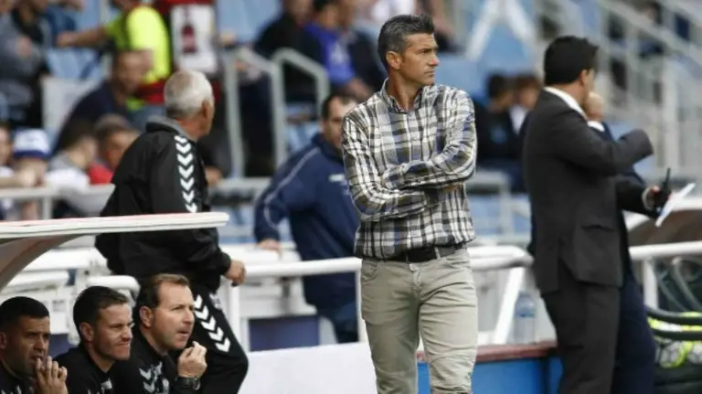 Pep Martí en el banquillo del CD Tenerife. Web Tenerife.