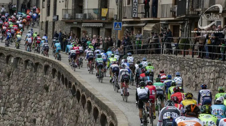Etapa de la Volta a Catalunya. Foto twitter.