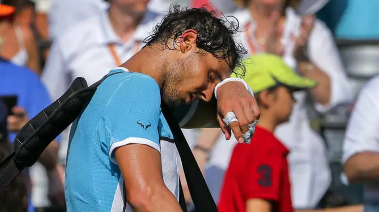 Nadal se retira agotado en Miami. Efe.