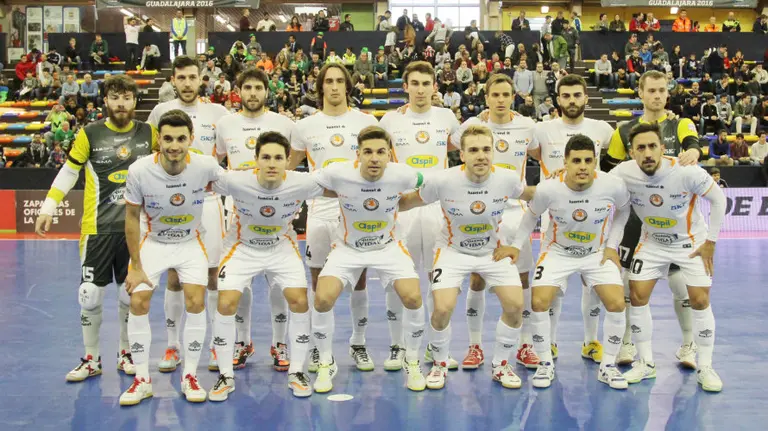 Plantilla del Aspil Vidal.