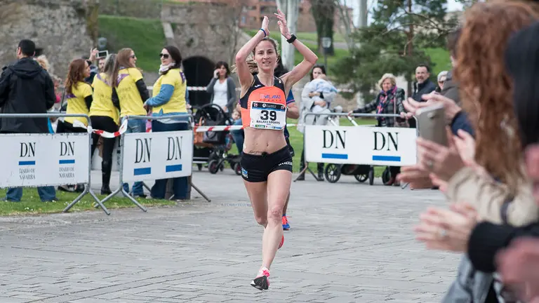 Participantes en la Carrera de La Ciudadela de 2016. PABLO LASAOSA 52