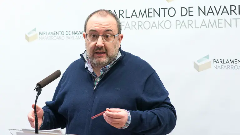 José Miguel Nuin Izquierda-Ezkerra. PABLO LASAOSA 4