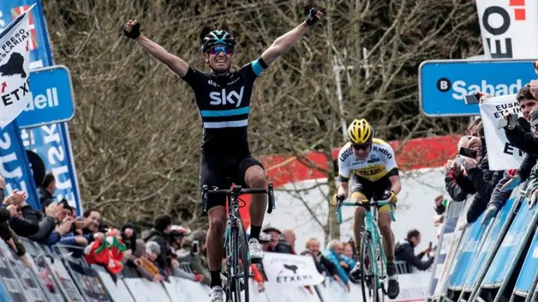 Mikel Landa gana la segunda etapa de la vuelta al País Vasco.