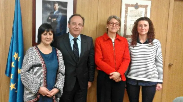 Ainara González, José Javier Castrodeza y Paloma Casado y Yolanda Fonseca.