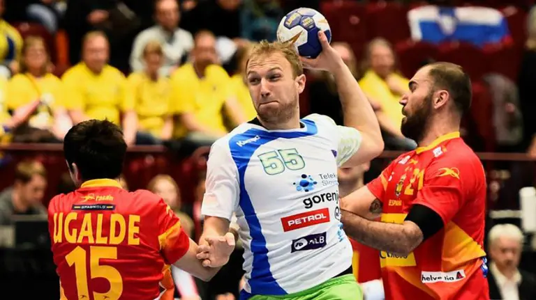 Derrota del equipo nacional ante Eslovenia. Efe.