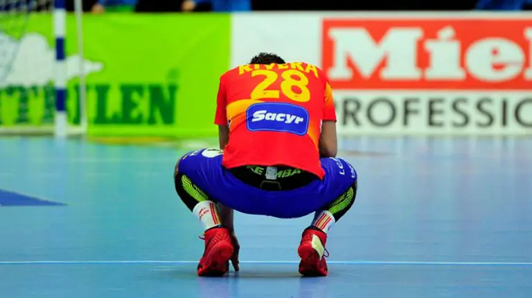 Decepción en el balonmano español. Efe.