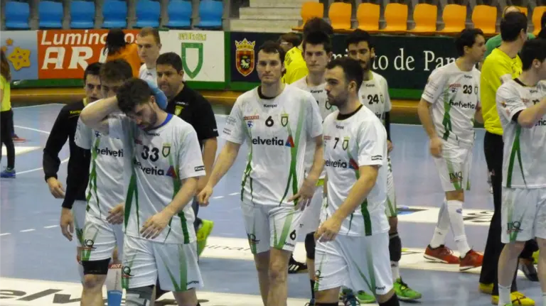 El Helvetia busca los puntos en Puente Genil.