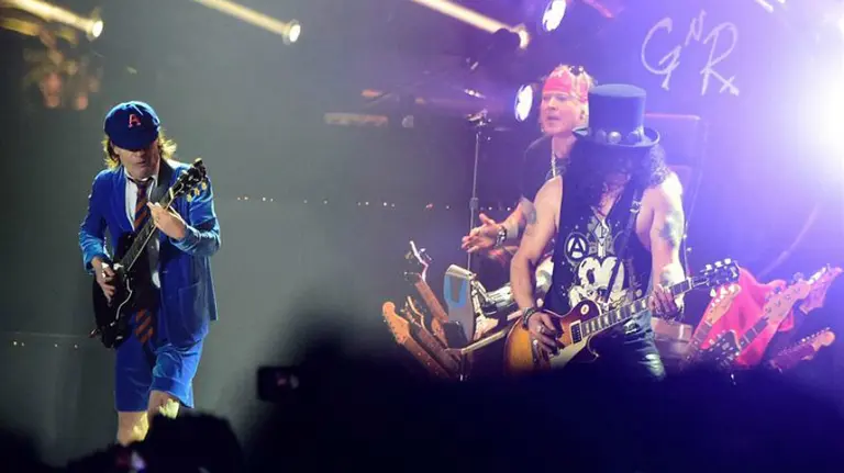 Es oficial Axl Rose es el nuevo vocalista de ACDC.