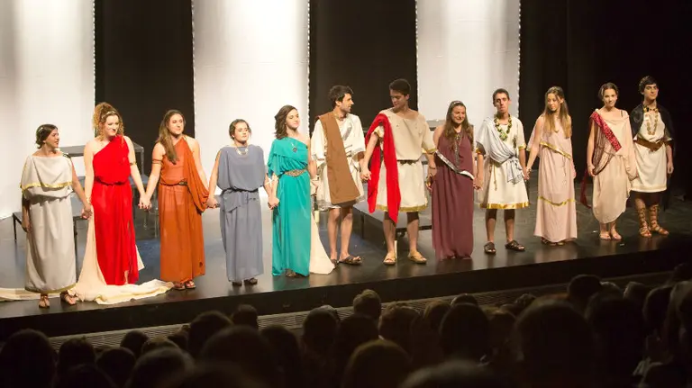 Asistentes a una de las dos representaciones del Grupo de Teatro de la UPNA en el Civivox Iturrama.