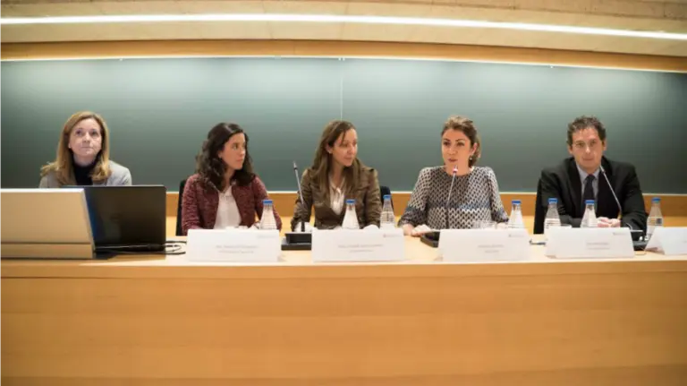 Mª José Izquierdo, Yvonne Gavela-Ramos, Nekane Celayeta, Ares Miquel y Eduardo Negueruela.