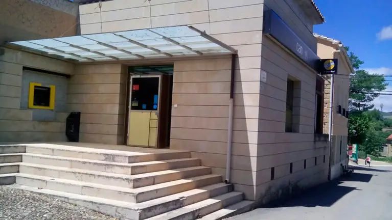 Sucursal de La Caixa de Torres del Río donde se produjo el atraco.