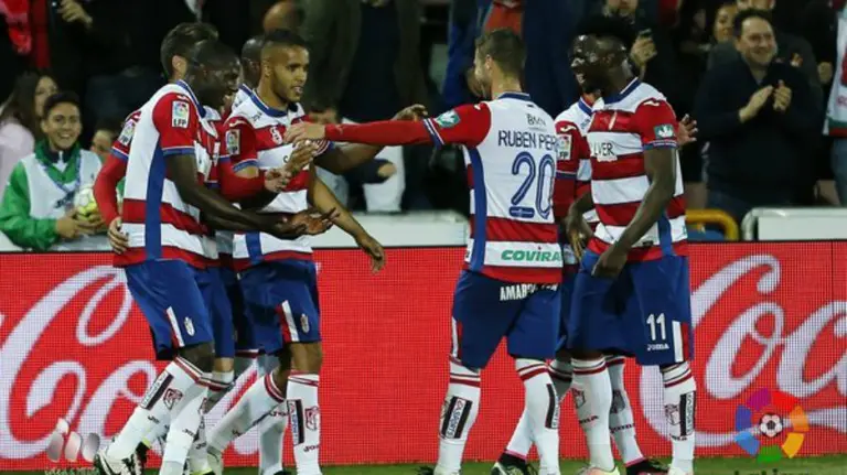Jugadores del Granada en el partido Granada - Levante. Lfp