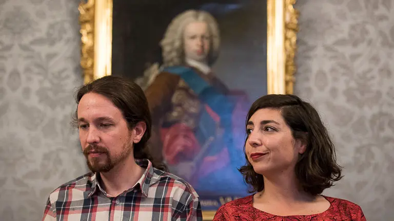 Recepción de Uxue Barkos al lider de Podemos pablo Iglesias. PABLO LASAOSA 8