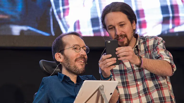 El polideportivo de la UPNA acoge un acto de Podemos con Pablo Iglesias y Pablo Echenique. PABLO LASAOSA 40