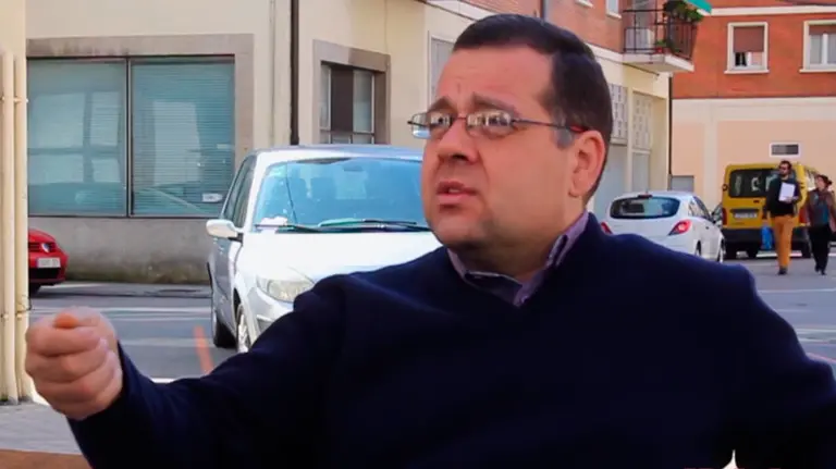 Eloy, el pamplonés que encontró el sobre con más de mil euros y lo devolvió. RN