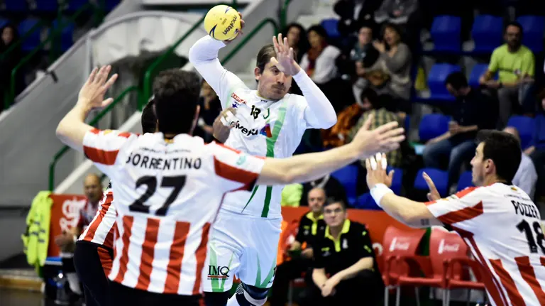 Helvetia Anaitasuna - Puerto Sagunto. (Pablo Lasaosa) (7)