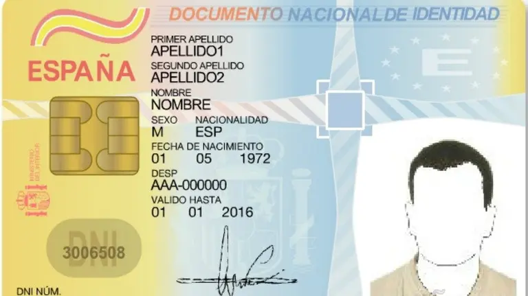 Imagen de un DNI sin completar los campos.