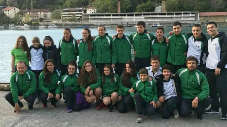 Foto del equipo de piragüismo Pamplona.