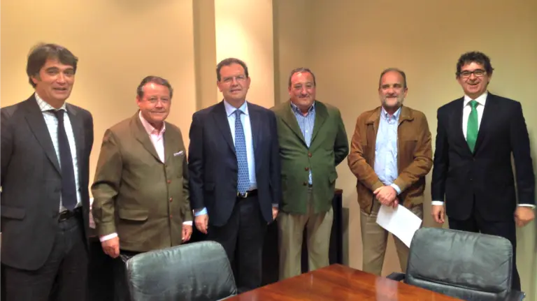 Firma de la indemnización del siniestro Indusal.