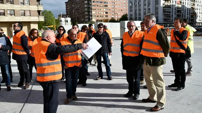 Visita a las obras de la plaza de 6.000 metros cuadrados del Iturrama Nuevo. PABLO LASAOSA6