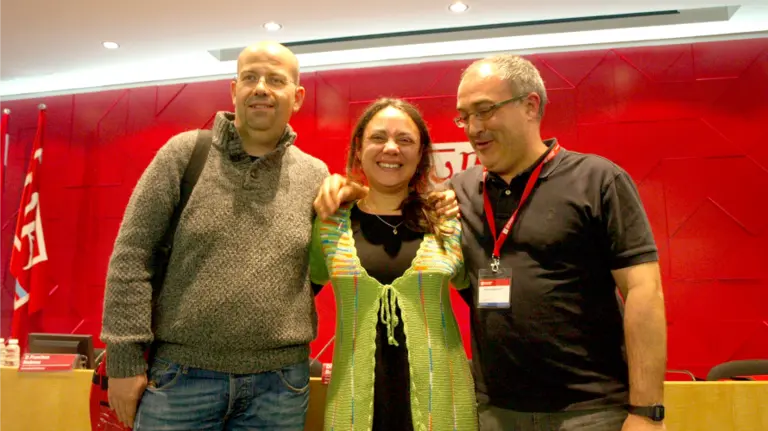José Javier Navarro Pérez, Eveline Chagas y Alberto Jáuregui, tras recoger los premios.