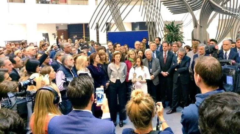 Maite Pagazaurtundua y Teresa Jiménez Becerril durante el acto de homenaje a las víctimas del terrorismo. UPyD