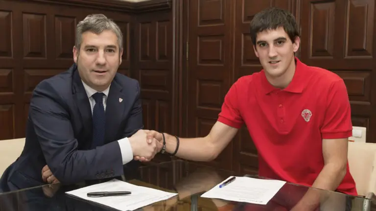 Iosu Urrutia y Mikel San José. Foto web Athletic club.
