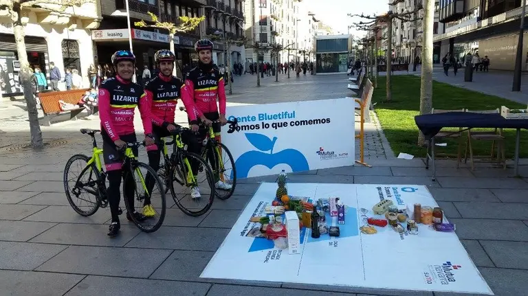 Ciclistas Lizarte