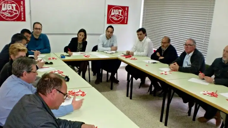 La secretaria general del PSN, en una reunión en Estella.