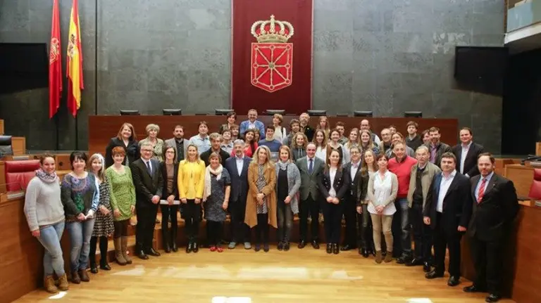 Foto institucional de esta mañana de lunes en el Parlamento de Navarra.