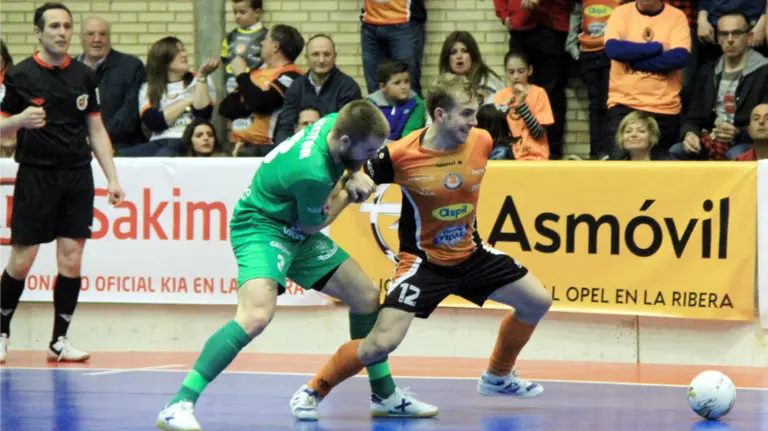 Pedro en acción ante el Magna Gurpea en Tudela. Cedida.