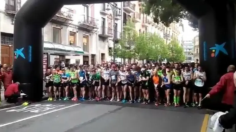 Salida de la Media Maratón en Pamplona.
