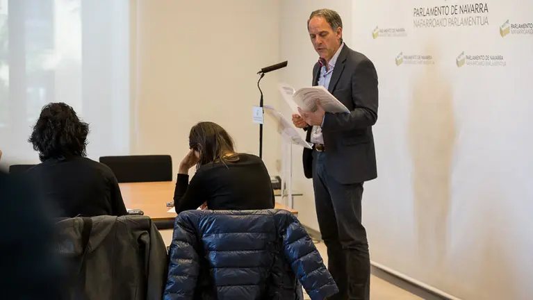 Adolfo Araiz (EH Bildu) en su comparencia tras la Mesa y la Junta de Portavoces del Parlamento de Navarra. (8). IÑIGO ALZUGARAY