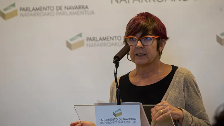 Tere Sáez (Podemos) en una comparecencia tras la Mesa y la Junta de Portavoces, en una imagen de archivo de 2016. (4). IÑIGO ALZUGARAY