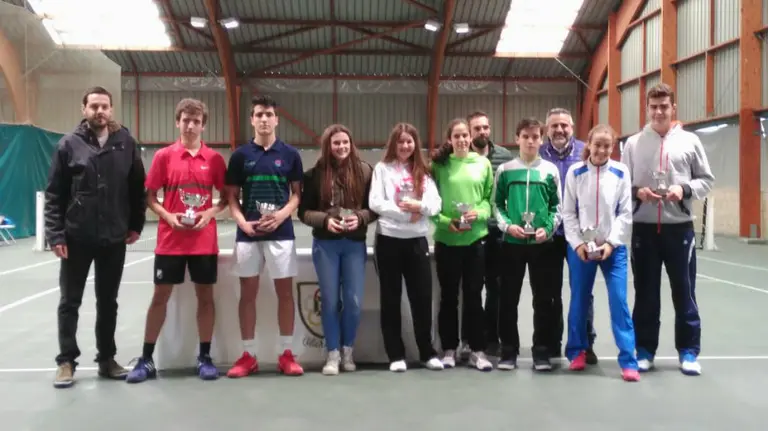 Finalistas del campeonato junior en Oberena. cedida.