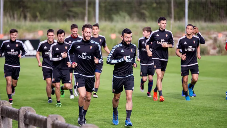 Entrenamiento de Osasuna en Tajonar. (3). IÑIGO ALZUGARAY