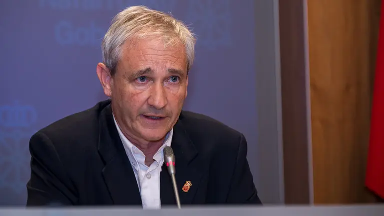 Mikel Aramburu, consejero de Hacienda y Política Financiera, durante la rueda de prensa semanal del Gobierno de Navarra. IÑIGO ALZUGARAY