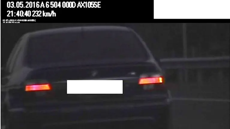 Imagen del radar que cazó el vehículo a 232kmhora. EP