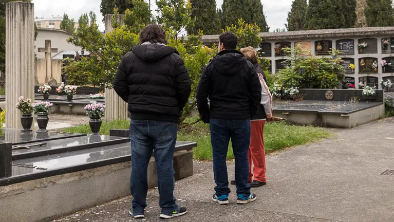 Tumbas y panteones saqueados en el cementerio de Pamplona. (11). IÑIGO ALZUGARAY