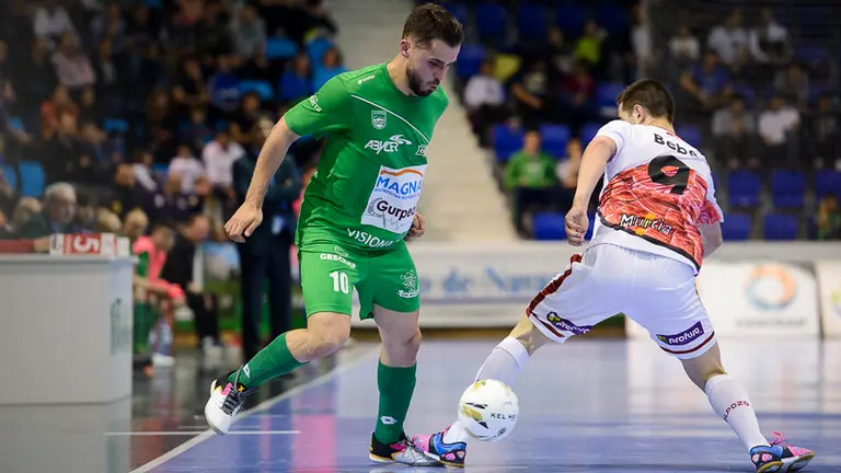 Partido de futbol sala entre el Magna Xota y El Pozo. Pablo Lasaosa.