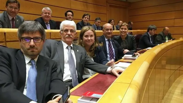 TWITTER @CRIS_AYALA_