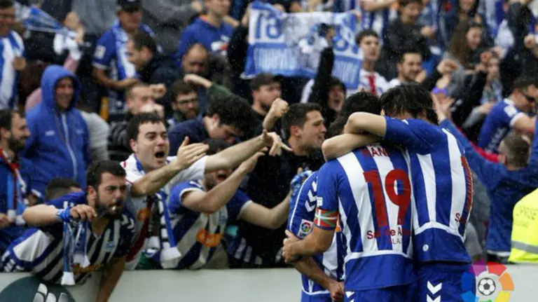 Victoria del Alavés en Alcorcón. Foto twitter.