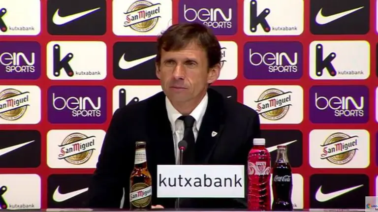 Cuco Ziganda en la sala de prensa de San Mamés.